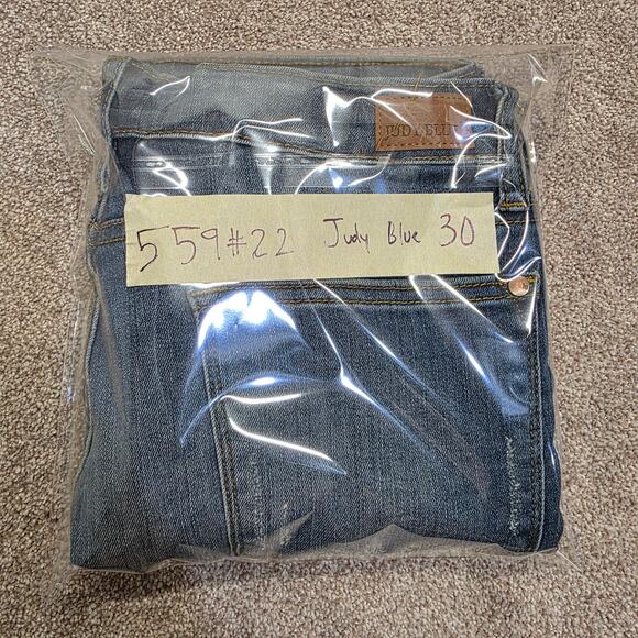 Distressed weekend Boyfriend Judy Blue Relaxed Fit Jeans Ripped Denim sz 30 - Picture 16 of 16